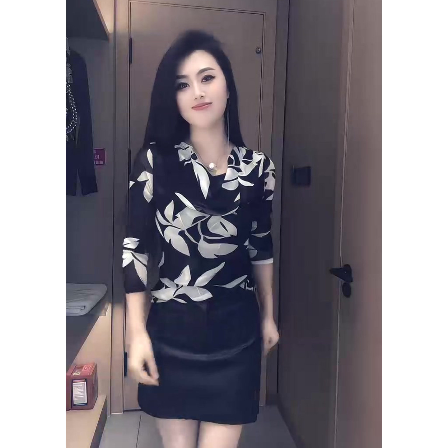 荡领女神范百搭打底衫女2026春季新款修身显瘦百搭花小衫网红上衣,淘宝优惠券,粉丝福利购,淘宝优惠卷