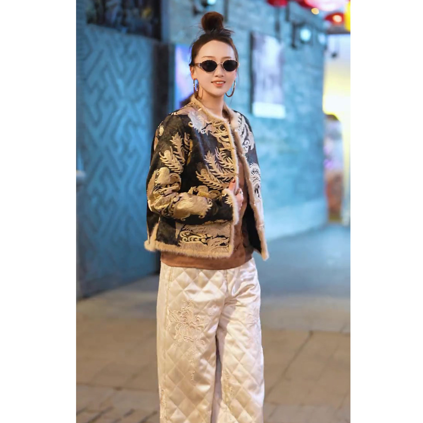 国风时尚套装女2025冬季新款毛毛拼接刺绣外套+压格阔腿裤两件套,淘宝优惠券,粉丝福利购,淘宝优惠卷