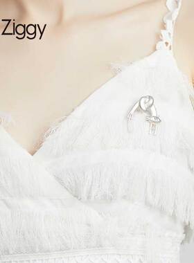小众立体雾面设计师品牌风胸针