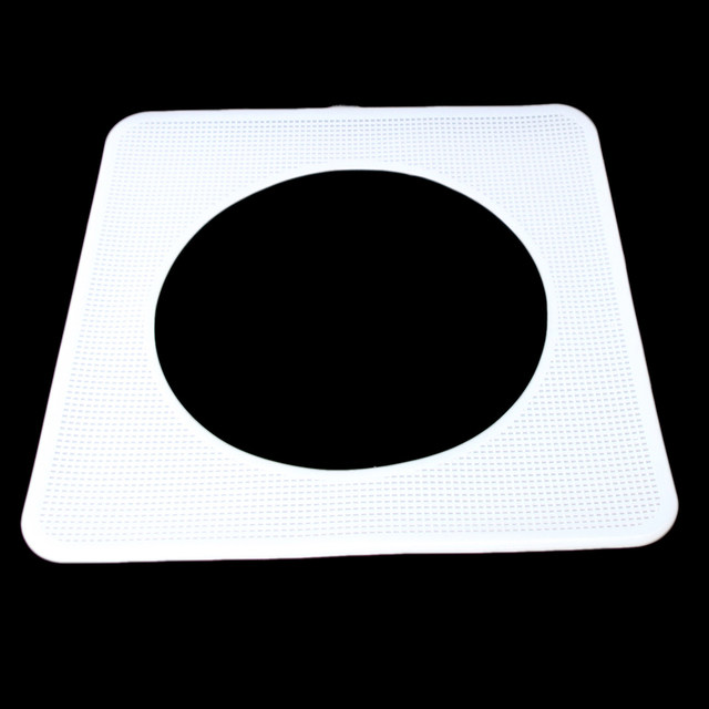 Anti-spill safety silicone mat steamer