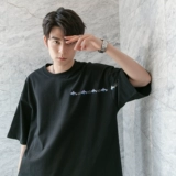 Чикерро Сицилия мужская ультрафиолетовая температура Изменения температура ультрафиолетового ультрафиолета. Крут с коротким рукавом лето.