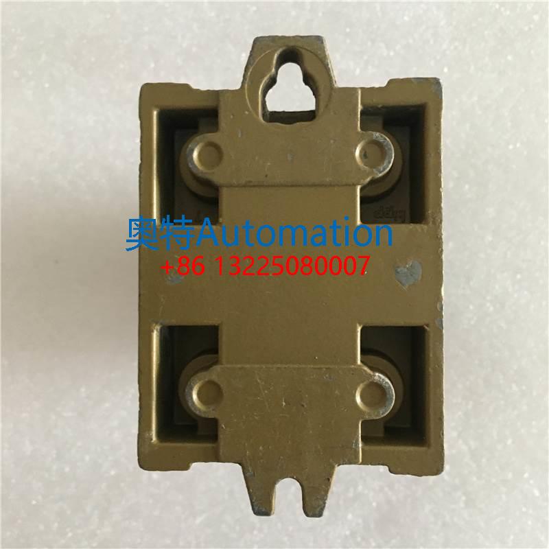 AB接触器110V CAT 700-P4OOA1 CAT 700-P400A1 9成新议价$ - 图1