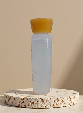 滋盈肌本润养水滋阴水15ml