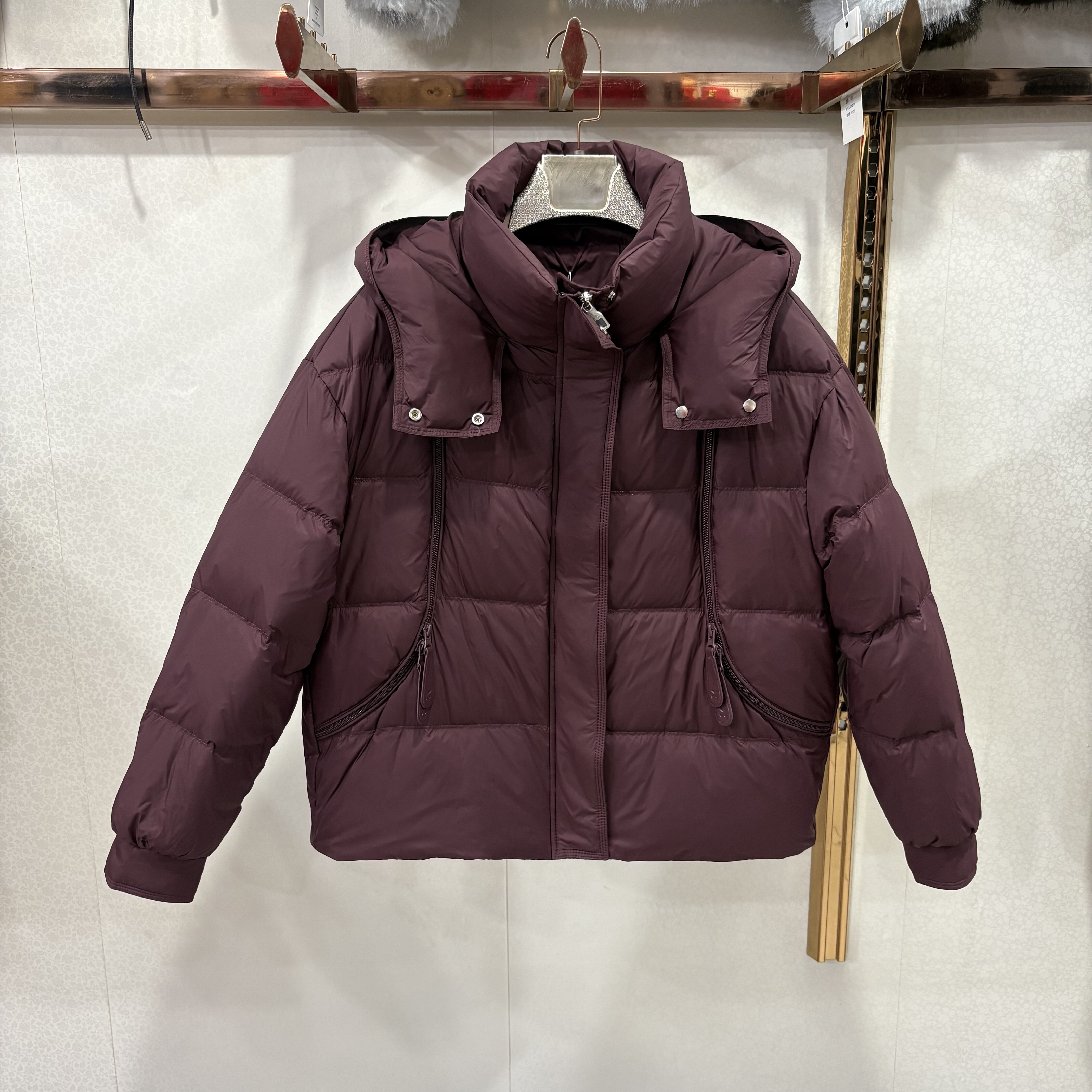 依菲2025B-9918专柜正品白鸭绒羽绒服女冬洋气加厚保暖面包服外套