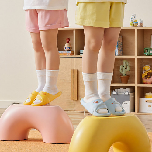 朴西小鸭子儿童拖鞋女孩夏男童洗澡浴室防滑家居室内女童宝宝凉拖 - 图3