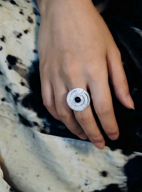 了木星迹非遗花丝纯银黑玛瑙耳环