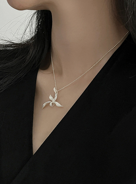 椿屿幽兰纯银项链新中式情人礼物