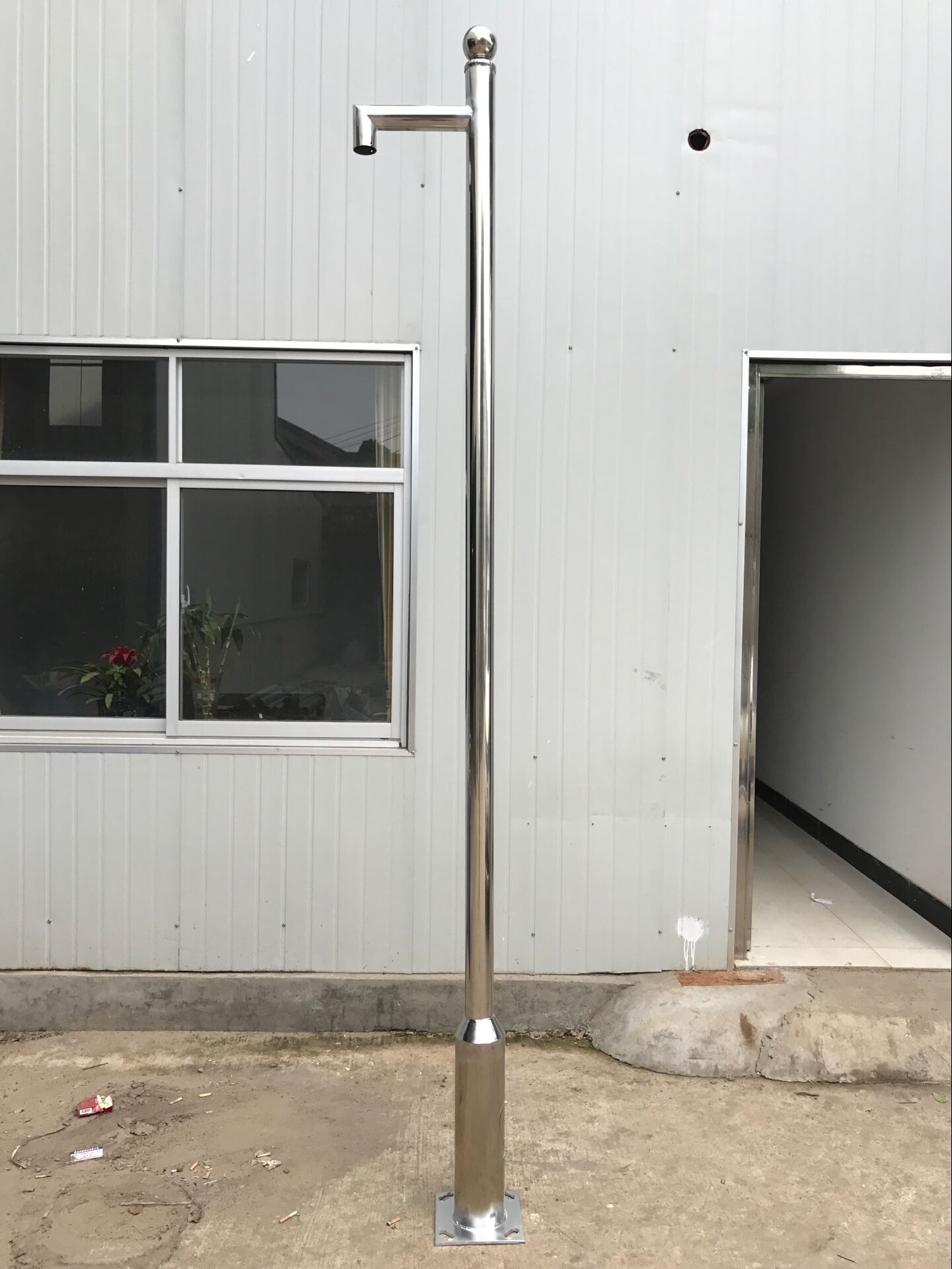 小区监控立杆1/2.5/3/3.5/4/5/6米不锈钢杆子摄像机枪机立柱/支架_虎窝淘