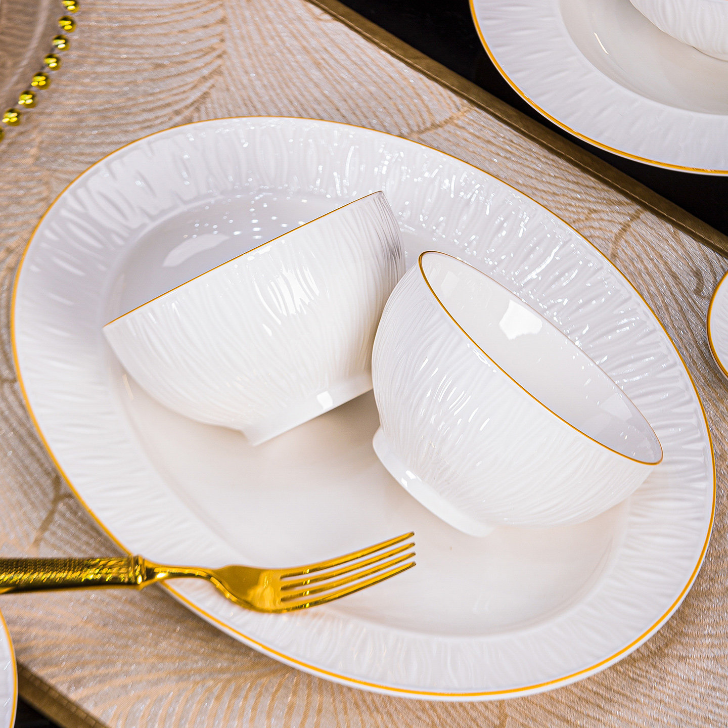 2025新款釉下彩餐具碗碟套装家用景德镇高温陶瓷乔迁礼物轻奢碗盘