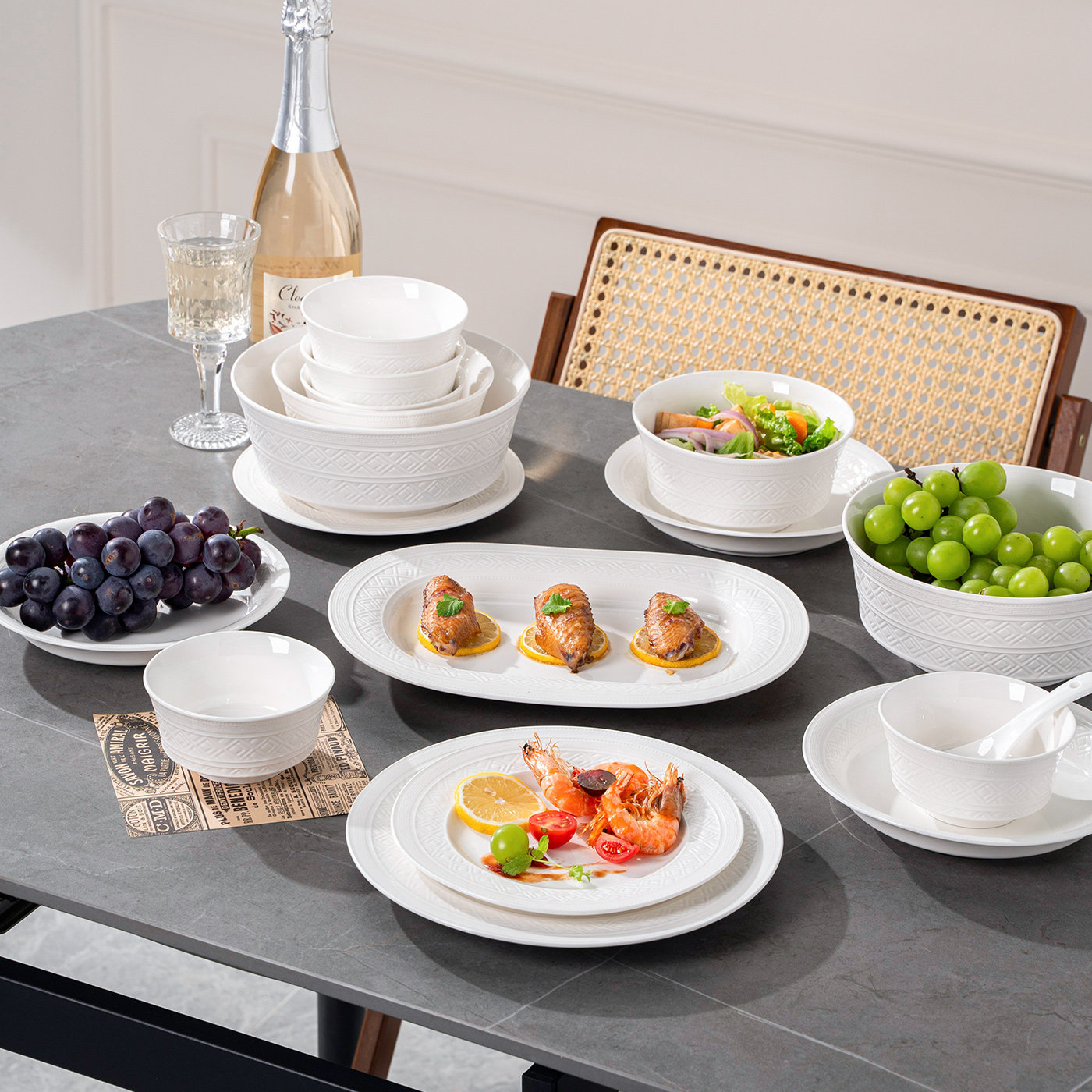 高温釉下彩2025新款碗碟家用套装高颜值餐具乔迁送礼碗盘碗碟组合