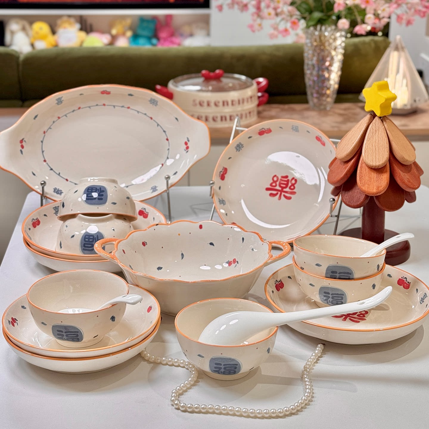 釉下彩碗碟套装家用2025新款高颜值陶瓷福字餐具乔迁送礼碗筷盘子