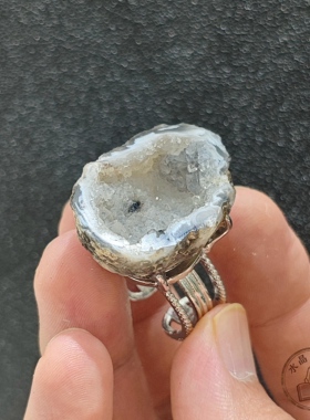 天然玛瑙晶洞原石戒指 聚宝盆晶洞矿标合金开口 个性水晶饰品指环