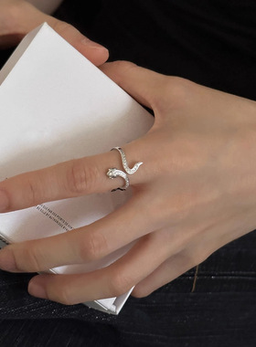 欧美绿锆灵蛇戒指女轻奢小众个性蛇形开口可调节指环夏季新款