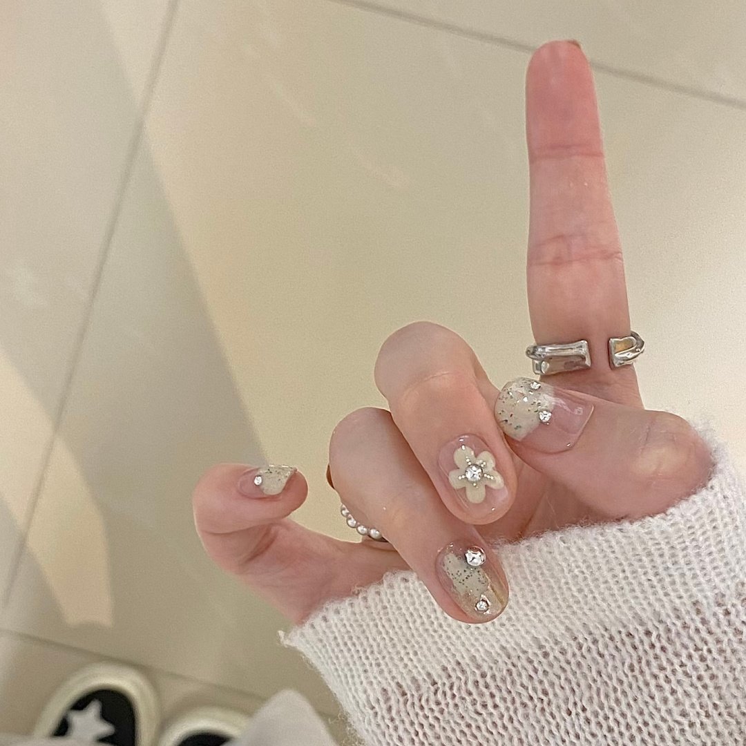 手工定制成品假指甲贴片秋后手绘小花显白可拆卸美甲穿戴甲孕妇,淘宝优惠券,粉丝福利购,淘宝优惠卷