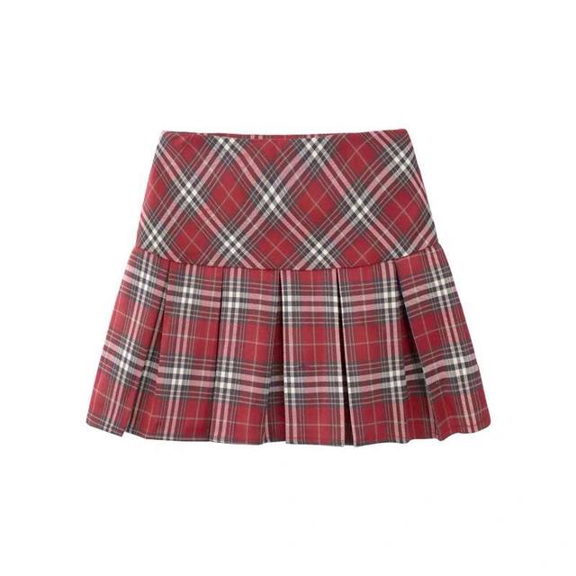 Red plaid college style pleated skirt with hip short skirt