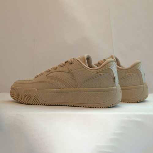 【凯里·欧文】同款安踏欧文Hélà CODE篮球文化板鞋男112541801 - 图2