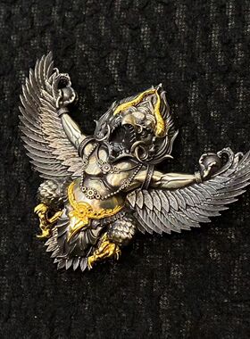 藏区金翅鸟大鹏鸟吊坠手工雕刻藏式民族风金翅大鹏鸟挂坠赠挂绳