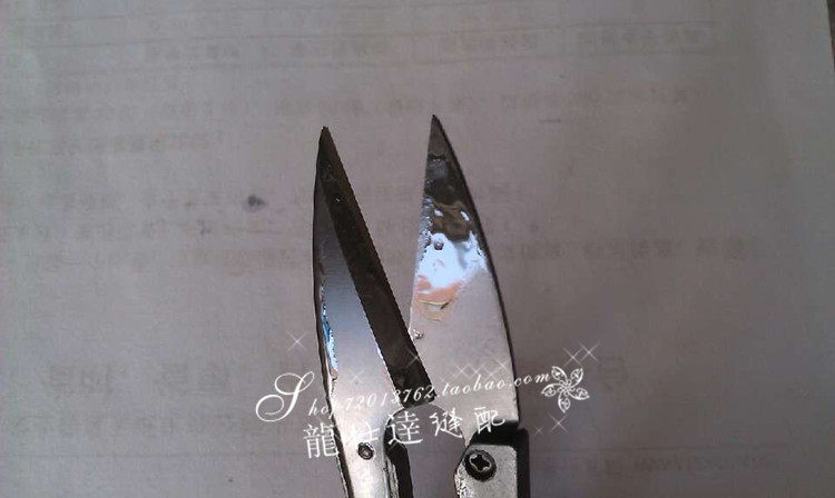 도매 가격 고품질 TC-805B 독수리 브랜드 카본 스틸 고품질 거즈 전단 고무 핸들 크로스 스티치 스프링 소형 가위