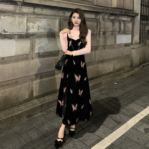 AMNANA法式气质套装轻奢刺绣丝绒吊带连衣裙女高领长袖针织打底衫 - 图3
