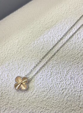 聖誕節限定镭射四叶草项链锁骨链ins感小众v金圣诞项链不掉色