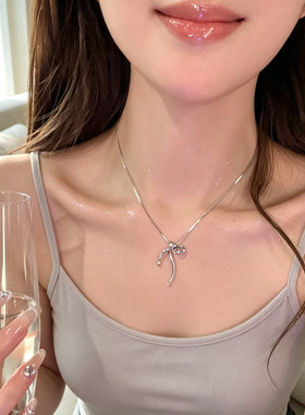 钛钢不掉色蝴蝶结项链女小众高级