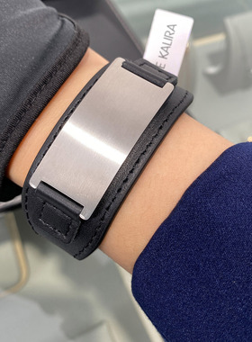 方牌真皮表带男女手链