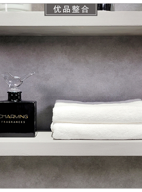 样板房卫生间轻奢风组合软装