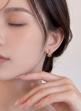 轻奢金色蝴蝶结锆石耳钉女百搭