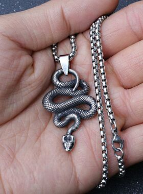 嘻哈男女新款生肖蛇年蛇吊坠凶猛眼睛蛇王项链不锈钢动物饰品