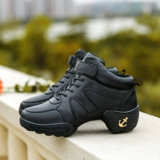 Duwei Koqiu и зимние танце