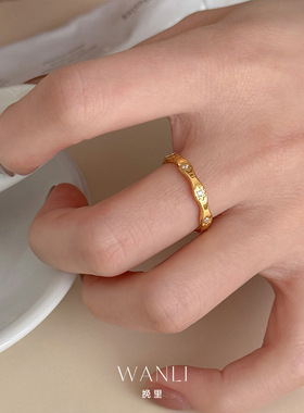 几何波纹圈镶钻戒指法式轻奢指戒