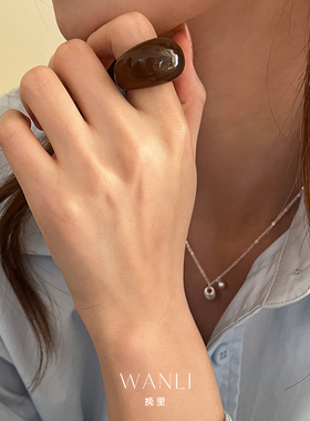 挽里棕色几何亚克力戒指夸张独特