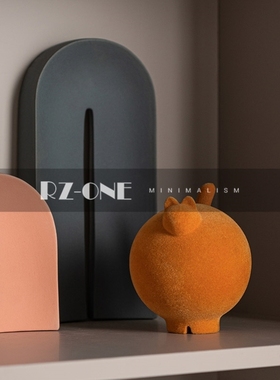 奶油风客厅电视柜酒柜卡通摆件