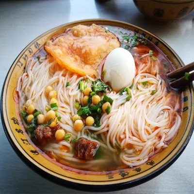 莲桥湿米线袋装速食小锅米线早餐过桥米线新鲜保鲜米粉速食粉