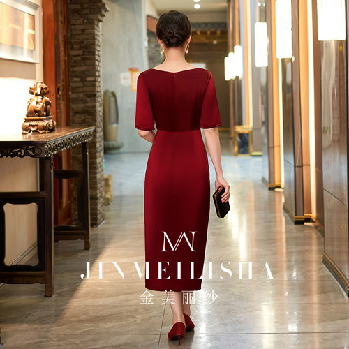 婚宴订婚妈妈礼服2026新款酒红色高级感年轻款喜婆婆礼服喜服显瘦 - 图3