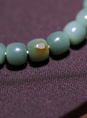 【姑苏润石堂】在售22克天然新疆和田玉籽料沙枣青老型珠手串