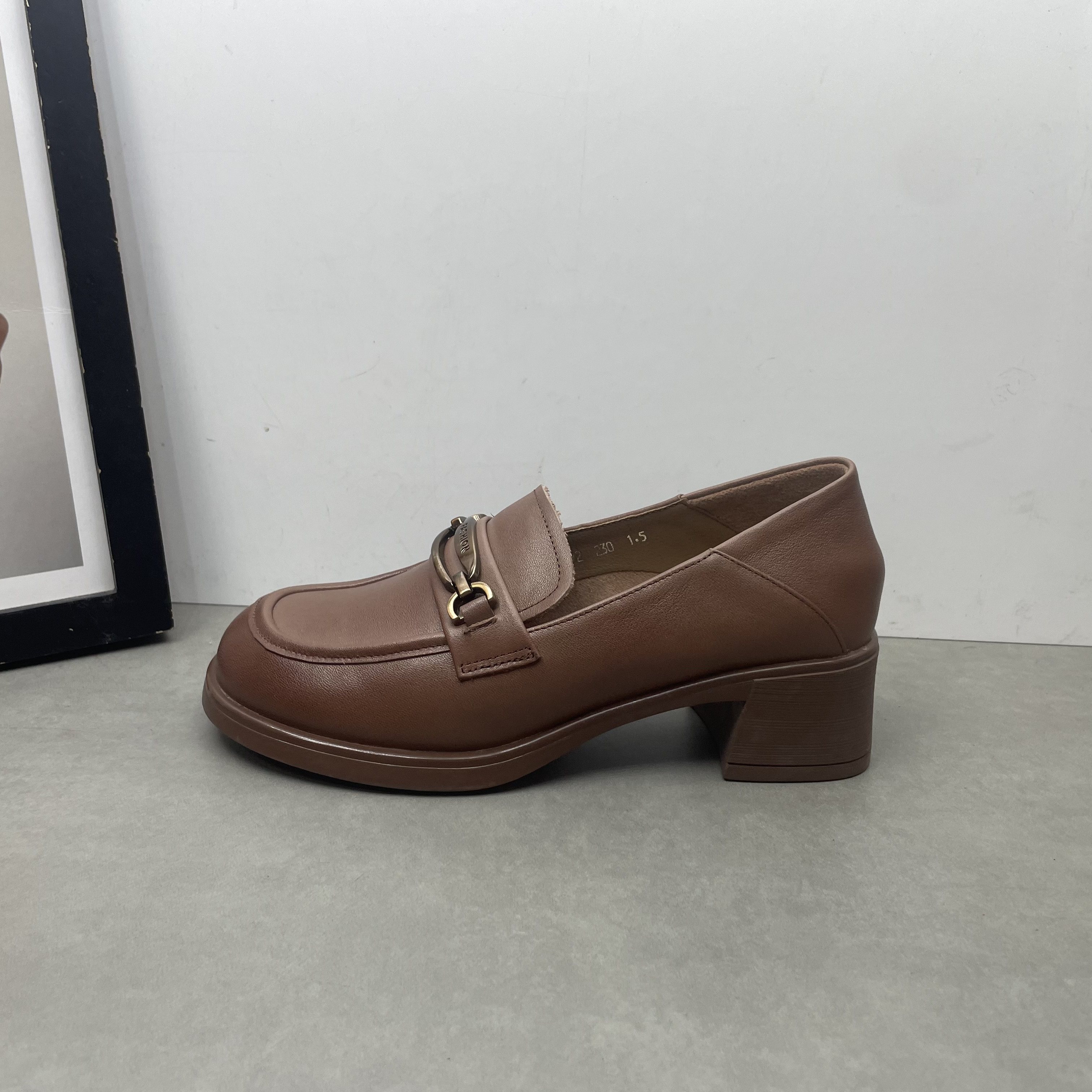 断码清仓处理真皮女鞋懒人一脚蹬粗跟软底英伦风复古乐福鞋女单鞋,淘宝优惠券,粉丝福利购,淘宝优惠卷