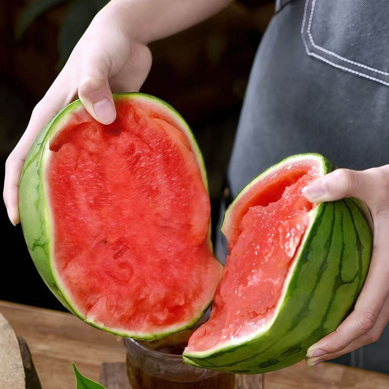 麒麟西瓜当季新鲜脆甜西瓜水果现摘薄皮大西瓜有籽甜西瓜正宗包邮,淘宝优惠券,粉丝福利购,淘宝优惠卷