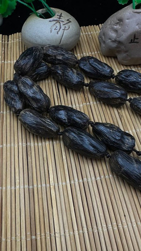 金三角虫漏沉香项链随型手链文玩佛珠木质花蜜香药香奶香送礼男女 - 图1