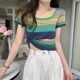 Rainbow Stripe Square Neck ເສື້ອທີເຊີດແຂນສັ້ນຂອງແມ່ຍິງບ່າຂວາ