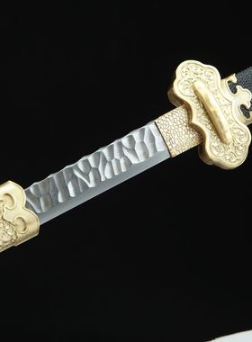 龙泉市刀剑亮铜捶打纹一体唐横刀