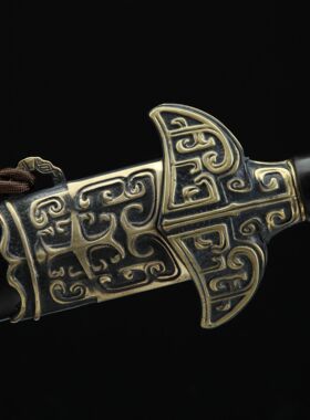 龙泉市刀剑花纹钢烧刃秦剑纯铜