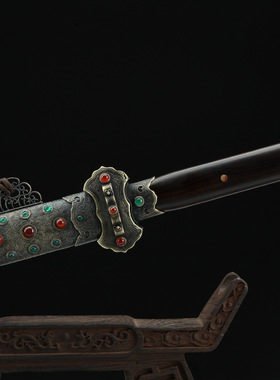 龙泉市刀剑花纹钢一体八面剑烧刃