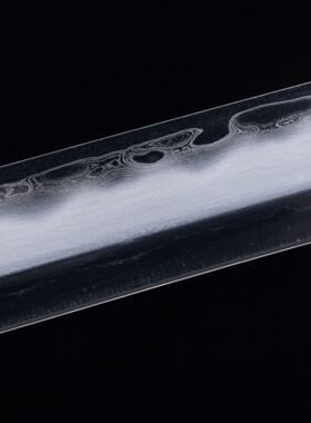 龙泉市刀剑龙骨一体三枚合夹钢