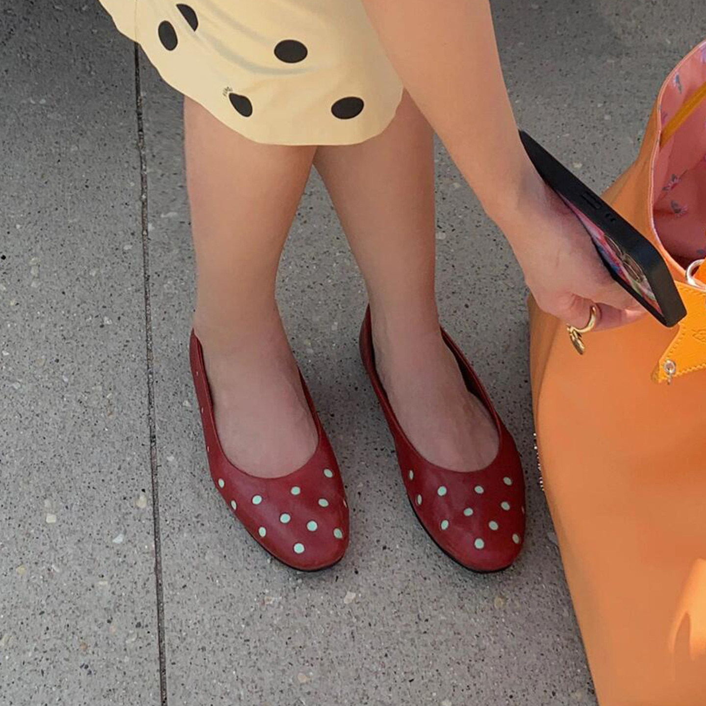 红色波点铆钉芭蕾鞋女平底圆头浅口单鞋舒适百搭一脚蹬软底鞋,淘宝优惠券,粉丝福利购,淘宝优惠卷