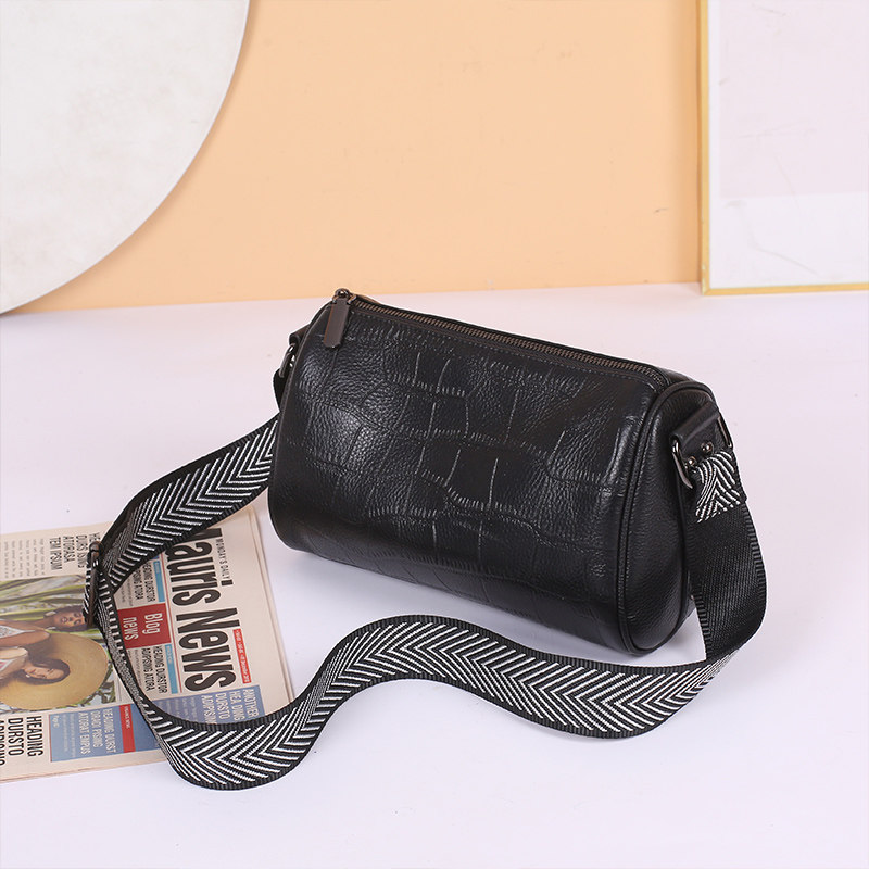 真皮女2021新款宽肩带软单肩小包包 丝芙伦女士包袋