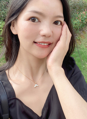 贝母纯18K金女吊坠可取多戴法