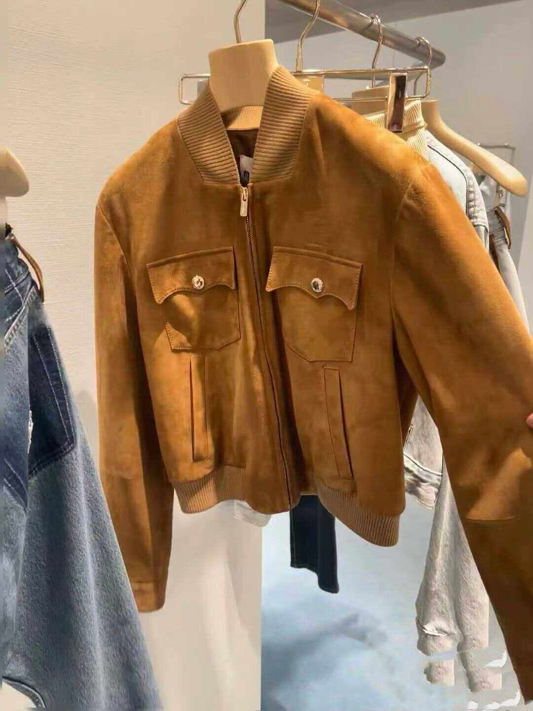 M家字母高定24新款美拉德风麂皮绒夹克外套短裙百褶裙套装,淘宝优惠券,粉丝福利购,淘宝优惠卷