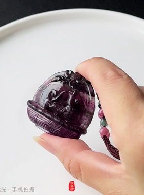 和嘉裕天然西瓜紫碧玺吊坠老矿收藏级雕刻鱼牌如意寿桃奢华首饰