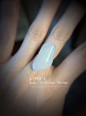 *吉祥玉易坊*18K黑金   新疆和田独籽料     随形现代款大戒指